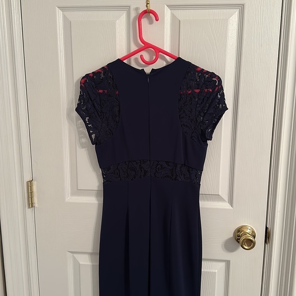 Laundry by Shelli Segal Navy Dress. - Picture 4 of 4